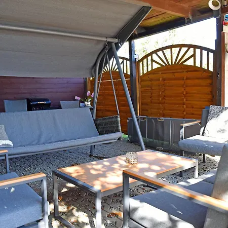 Spacious Family Haven In