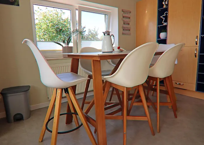 Spacious Family Haven In Casa de Férias